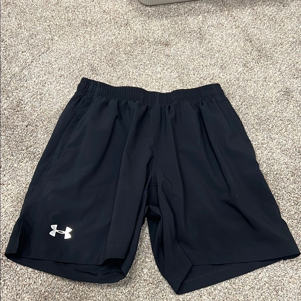 Under Armour Men's Black shorts